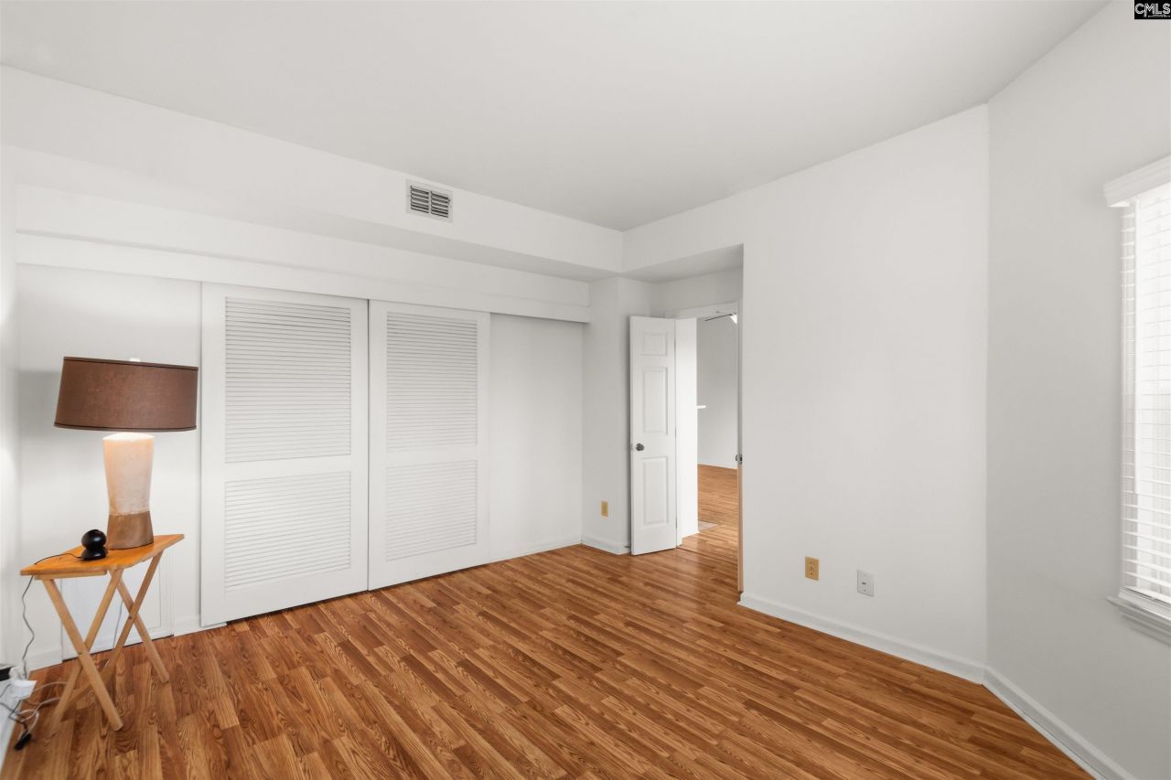 1850 Atlantic Drive  Photo 20