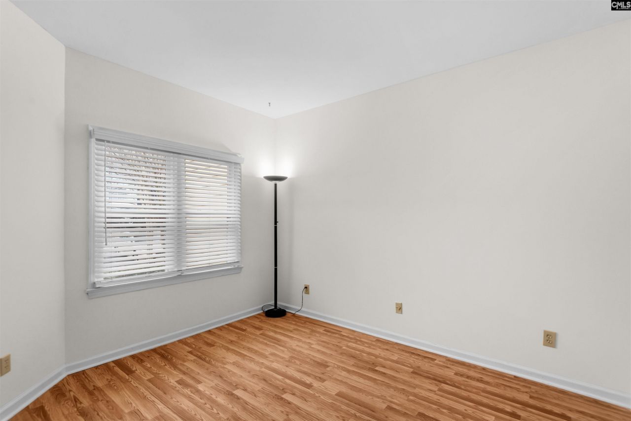 1850 Atlantic Drive  Photo 25