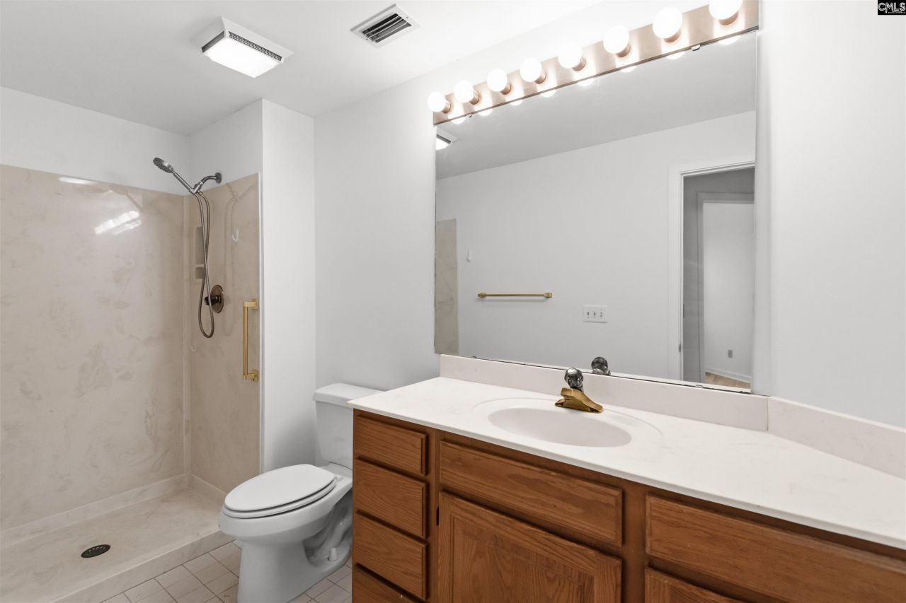 1850 Atlantic Drive  Photo 27