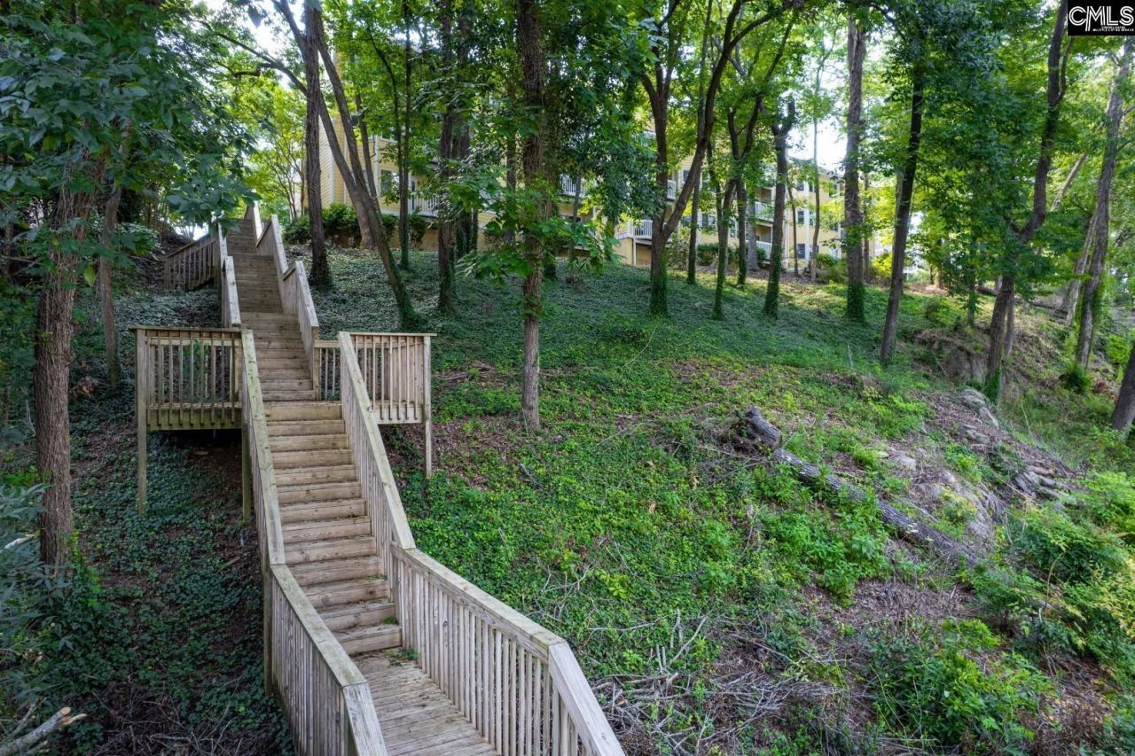 1850 Atlantic Drive  Photo 39