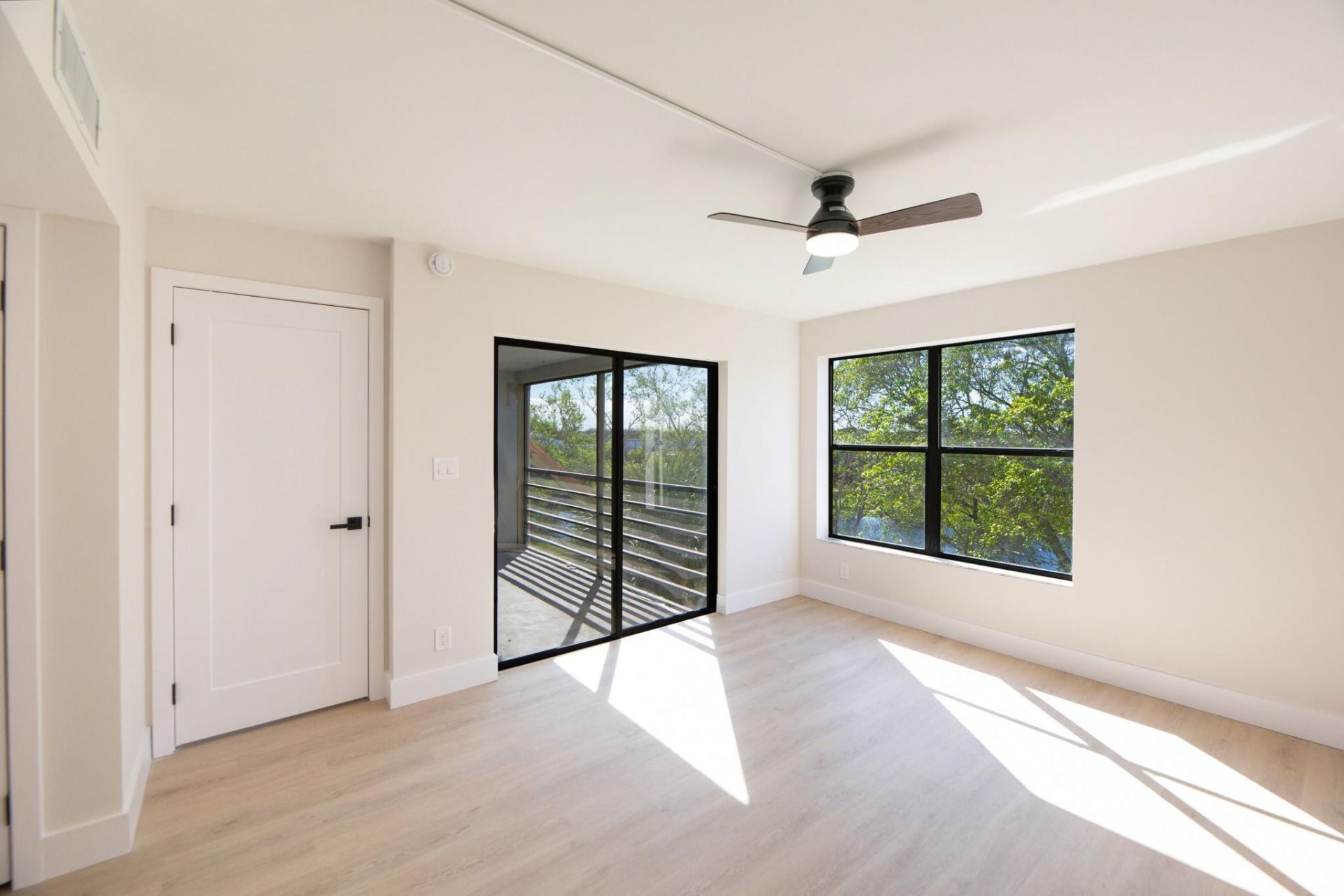 2322 S Cypress Bend Drive, Unit 411, Pompano Beach, FL 33069 Photo