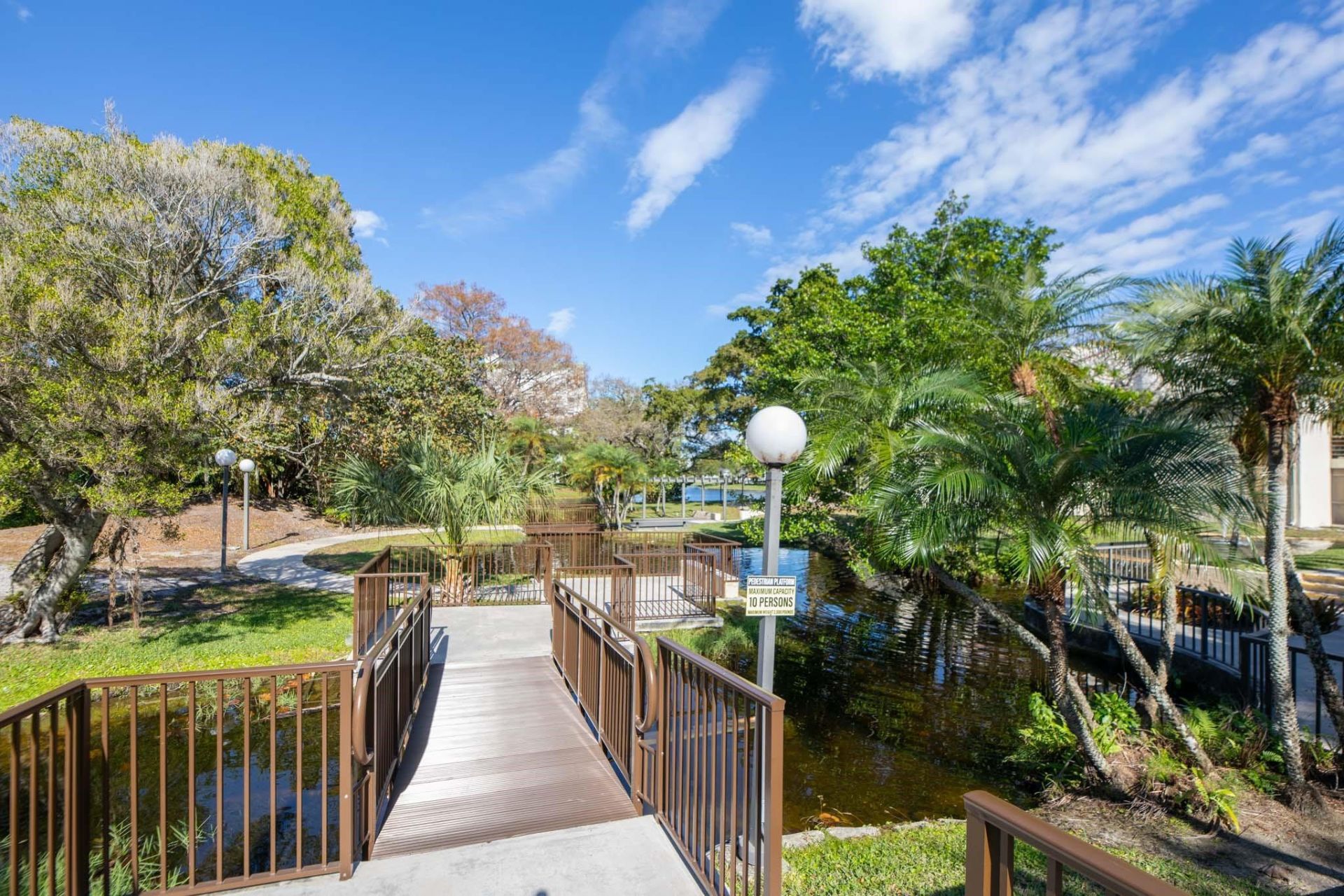 2322 S Cypress Bend Drive, Unit 411, Pompano Beach, FL 33069 Photo