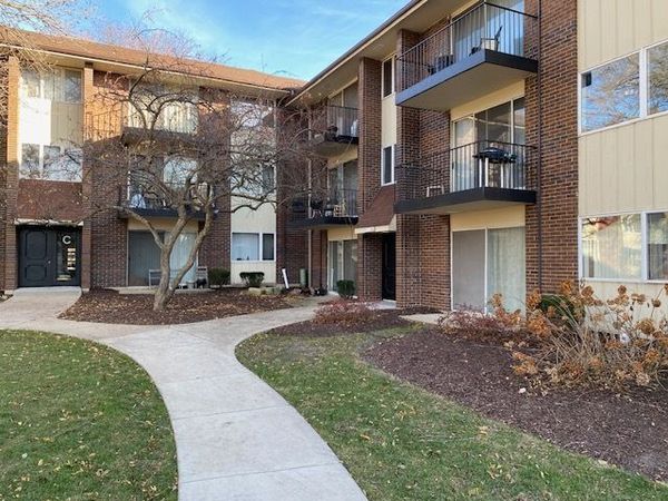 5S100 Pebblewood Lane, Unit D2, Naperville, IL 60563