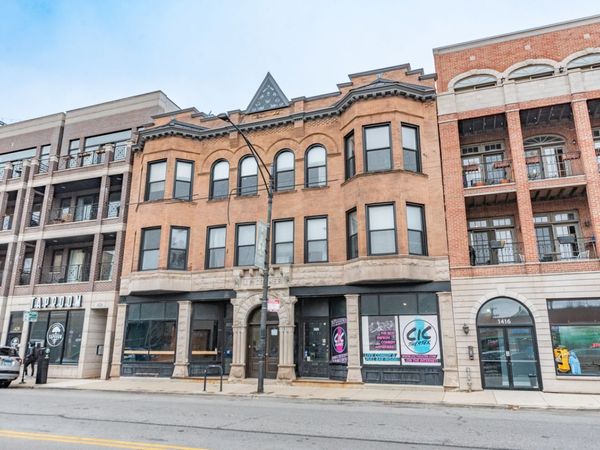 1420 W Irving Park Road , Unit 3, Chicago, IL 60613