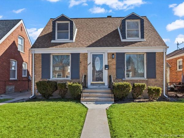 1043 Marshall Avenue , Bellwood, IL 60104