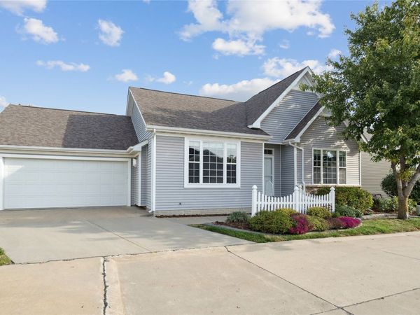 12723 Sunflower Drive , Urbandale, IA 50323