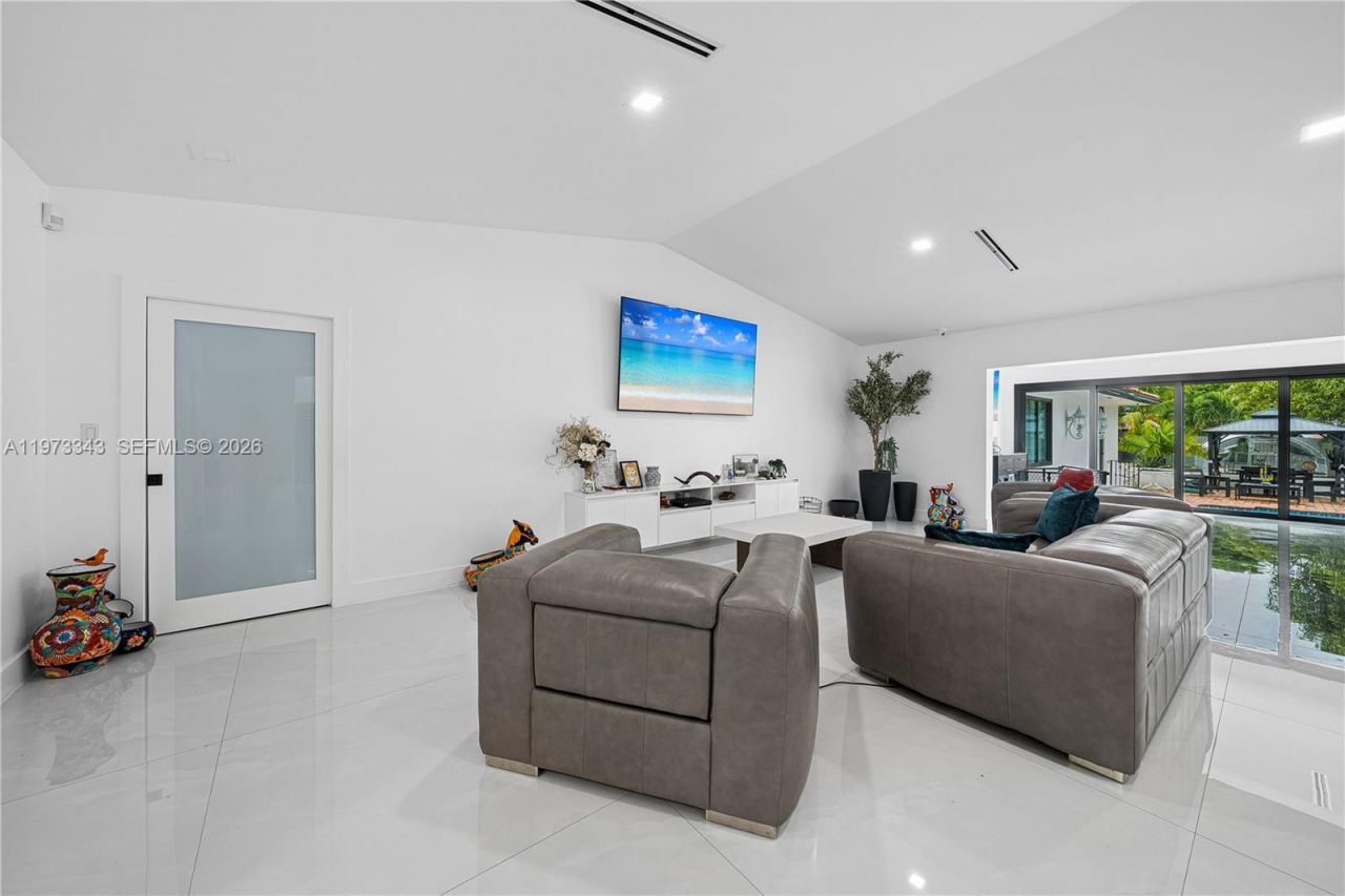 3265 SW 129th Ave, Miami, FL 33175 Photo