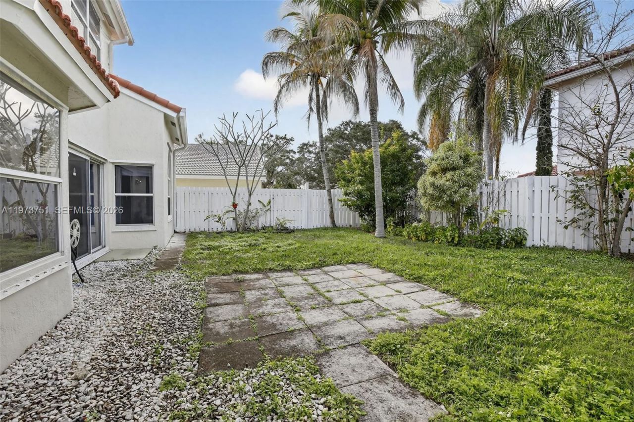 12665 NW 11th Ct , Sunrise, FL 33323 Photo