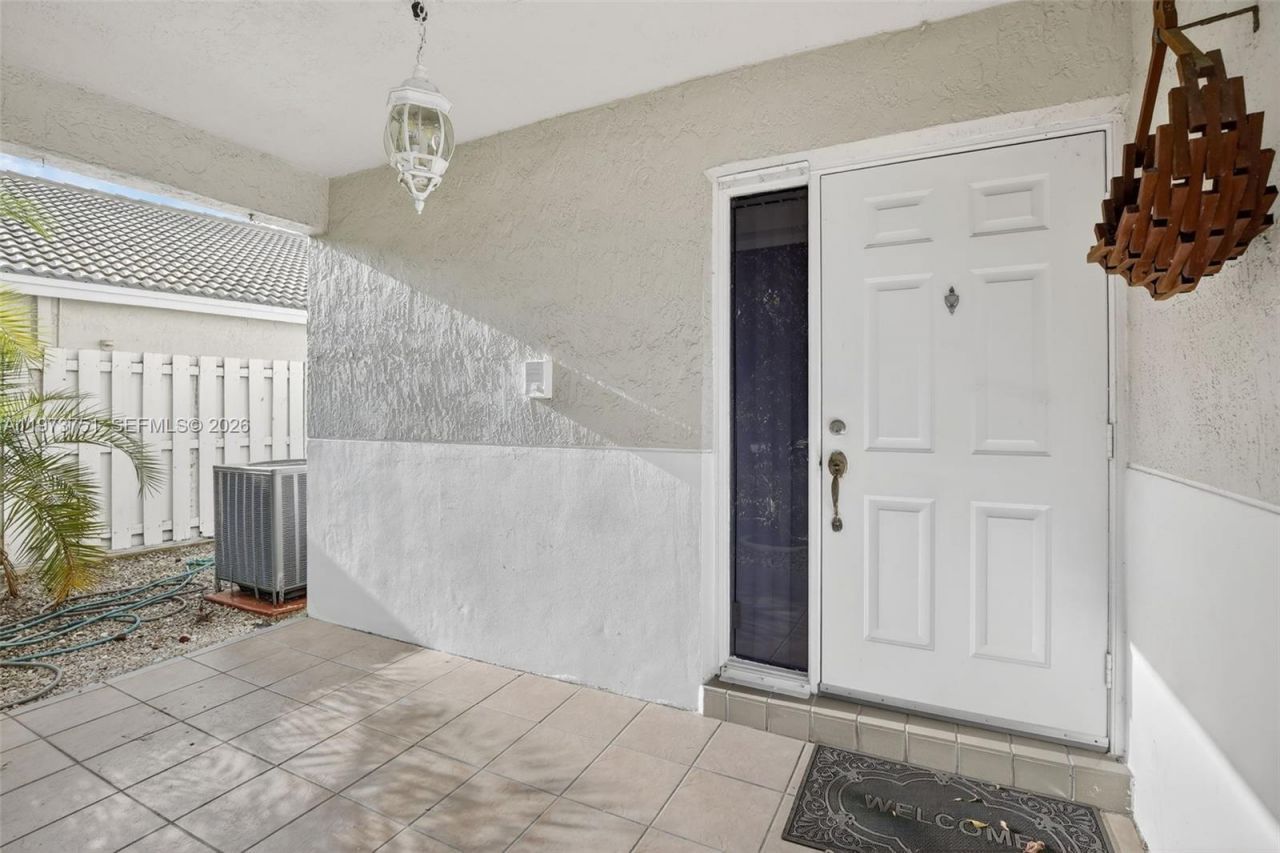 12665 NW 11th Ct , Sunrise, FL 33323 Photo