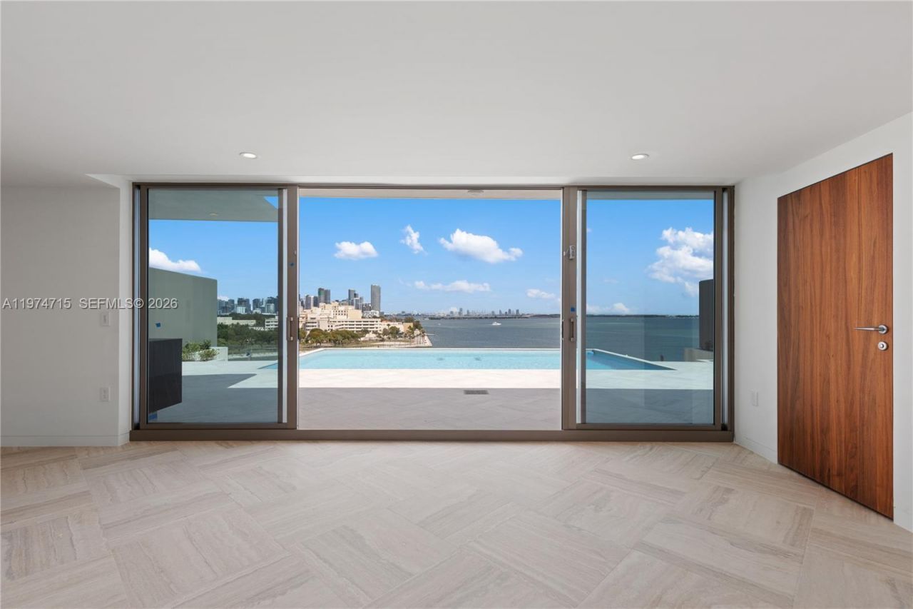 5 Grove Isle Dr, Unit PHL1, Miami, FL 33133 Photo