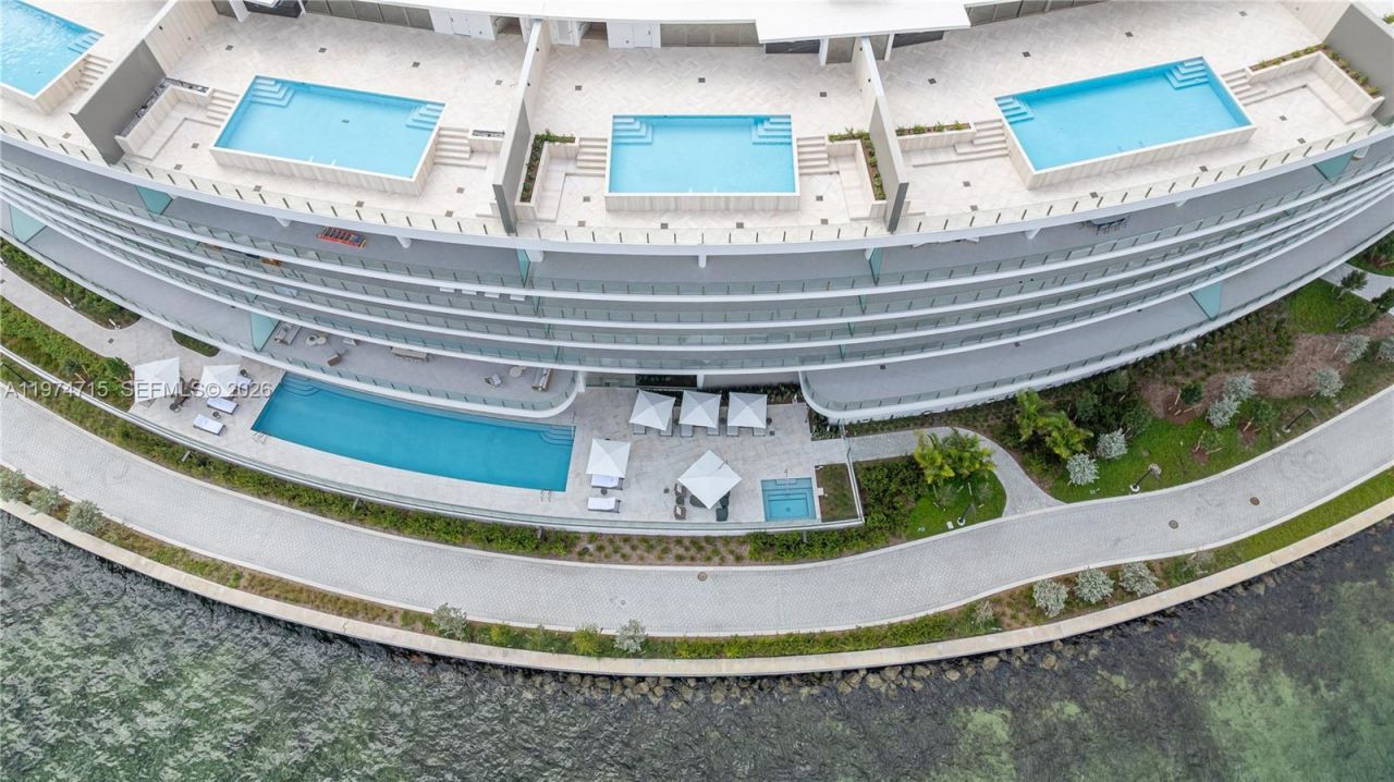 5 Grove Isle Dr, Unit PHL1, Miami, FL 33133 Photo