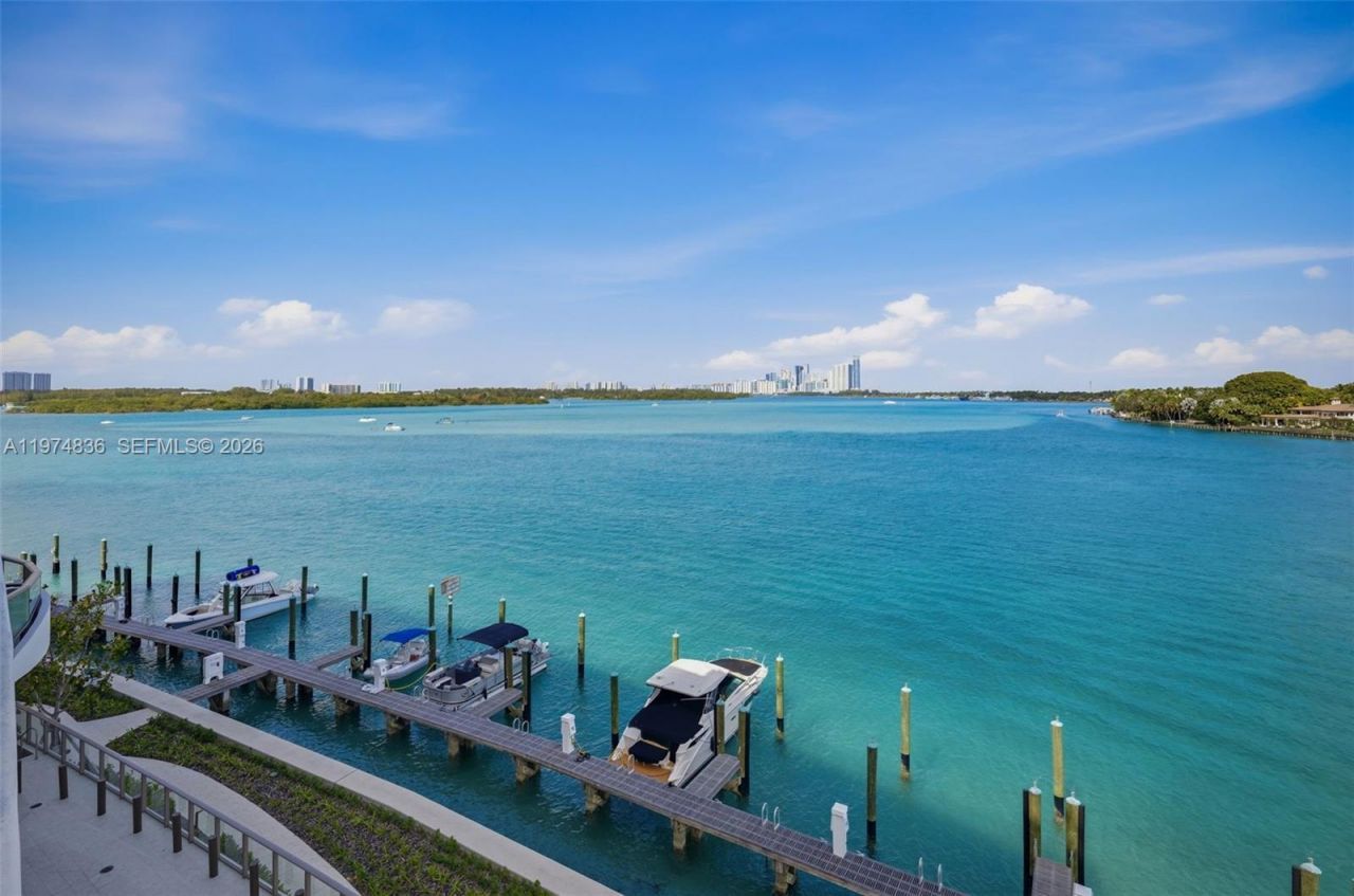 1135 103rd St, Unit 506, Bay Harbor Islands, FL 33154 Photo