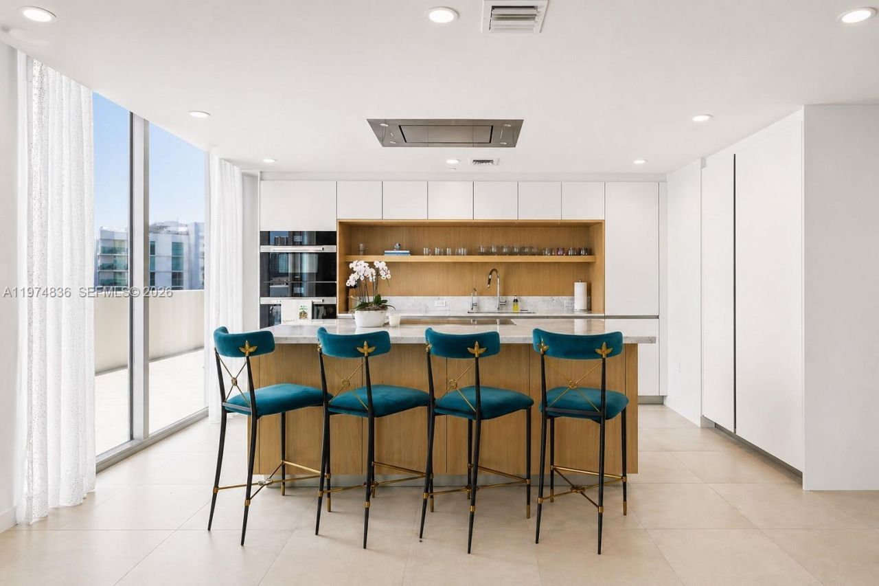 1135 103rd St, Unit 506, Bay Harbor Islands, FL 33154 Photo