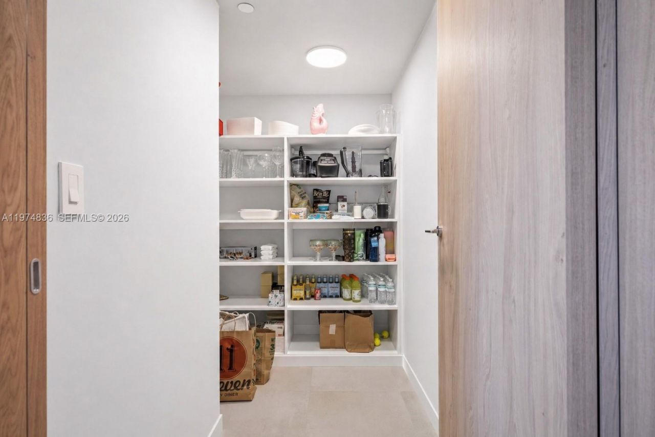 1135 103rd St, Unit 506, Bay Harbor Islands, FL 33154 Photo