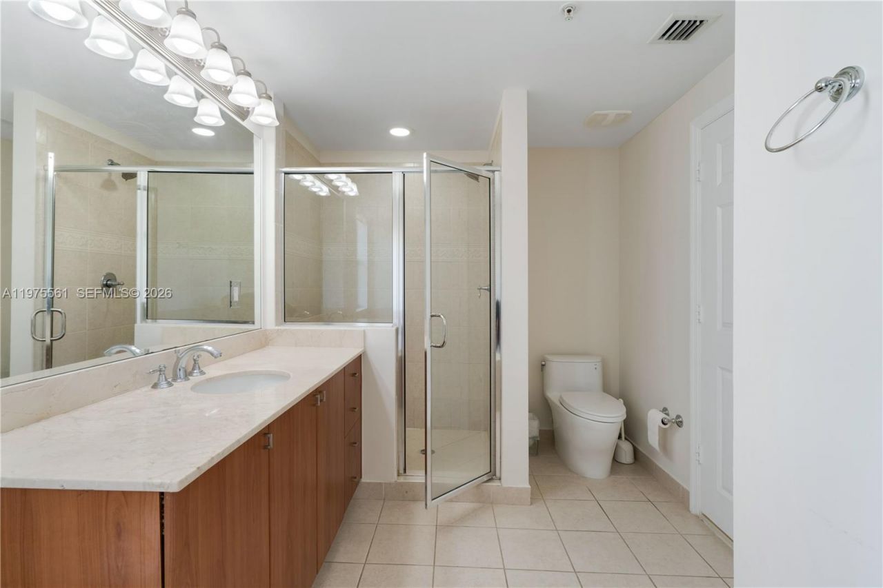 888 S Douglas Rd , Unit 404, Coral Gables, FL 33134 Photo