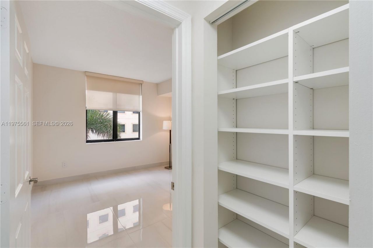 888 S Douglas Rd , Unit 404, Coral Gables, FL 33134 Photo