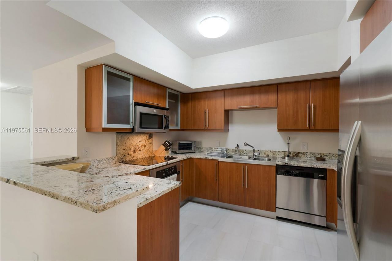 888 S Douglas Rd , Unit 404, Coral Gables, FL 33134 Photo