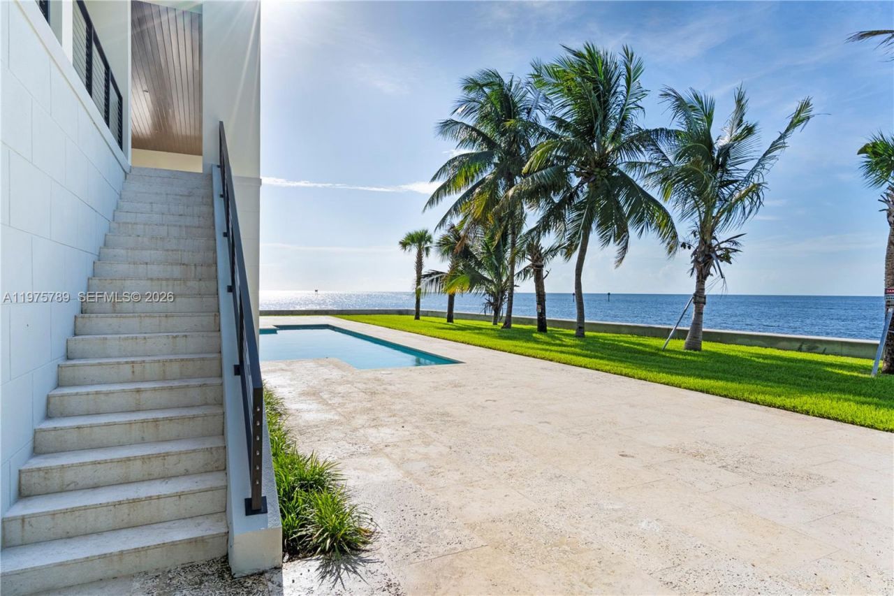 650 Lugo Ave , Coral Gables, FL 33156 Photo