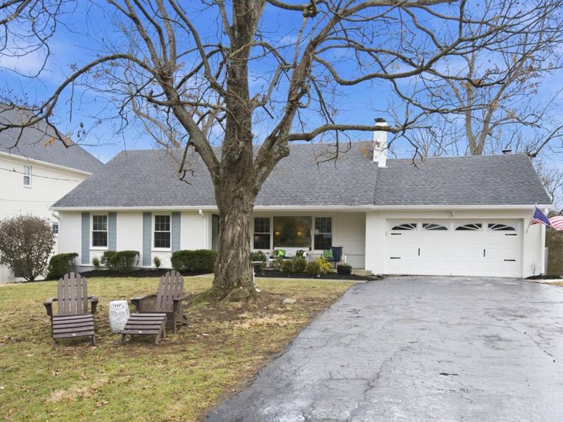 8880 Raiders Run Road, Sycamore Township, OH 45236 Photo 2