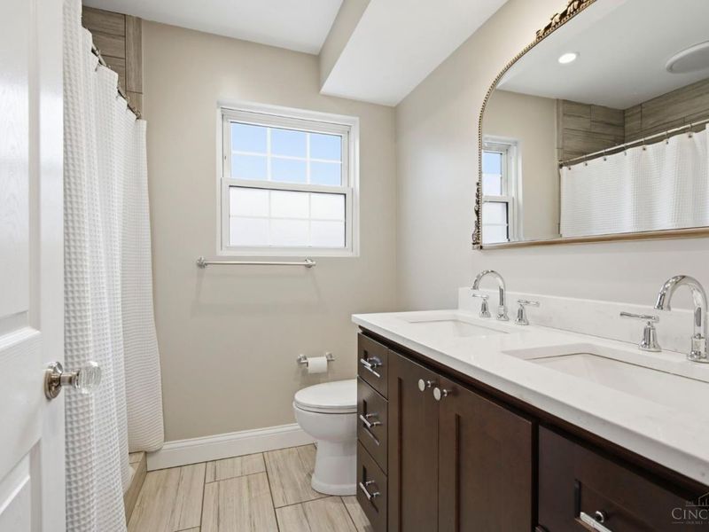 8880 Raiders Run Road, Sycamore Township, OH 45236 Photo 32