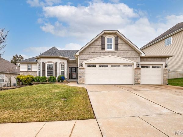 1570 Heritage Valley Drive , High Ridge, MO 63049