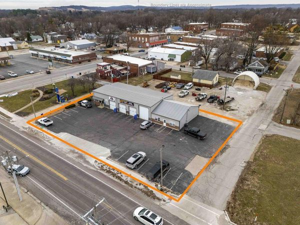 107 N Main Street, Elsberry, MO 63343