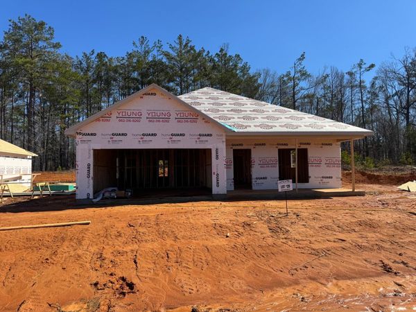 220 Thaxton Hills Dr., Thaxton, MS 38871