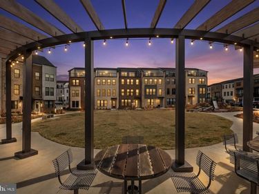 13725 AVIATION PLACE, HERNDON, VA 20171