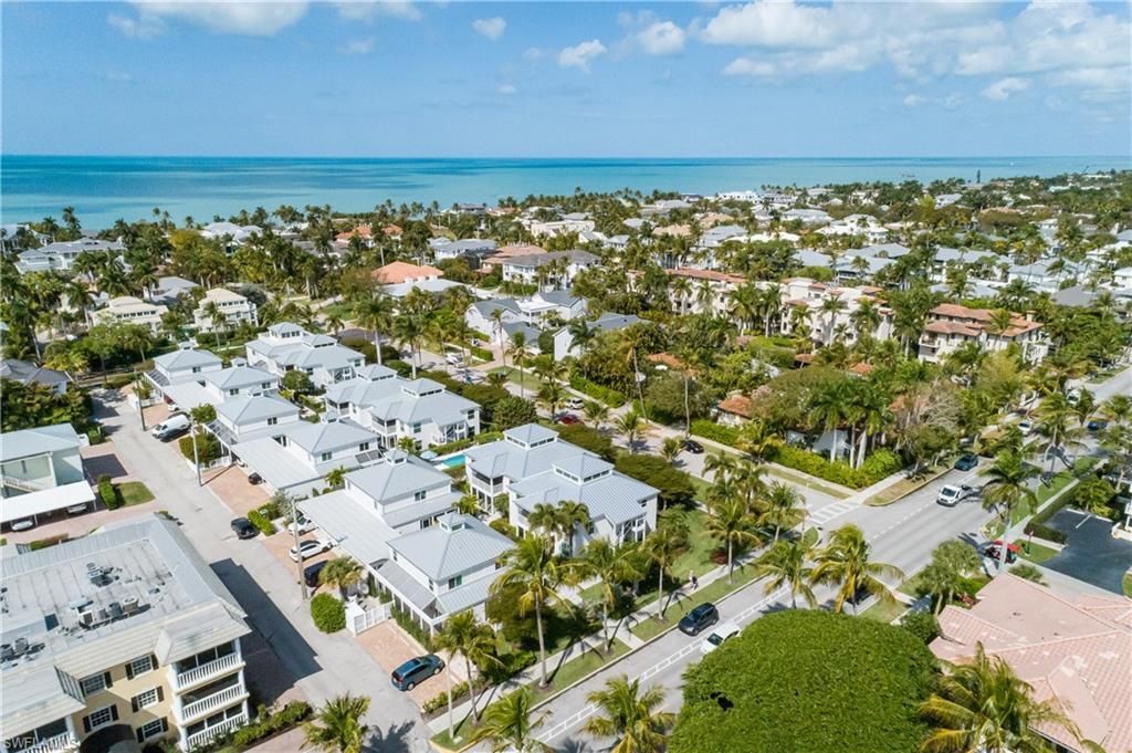 600 3rd St S, Unit 2, Naples, FL 34102 Photo