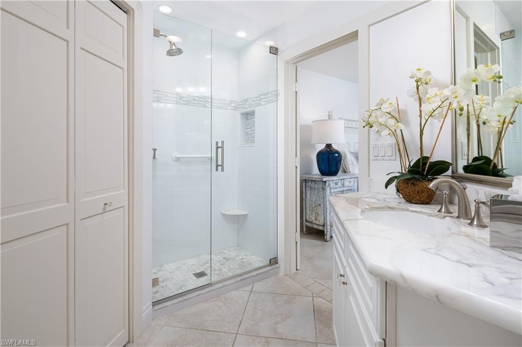 600 3rd St S, Unit 2, Naples, FL 34102 Photo