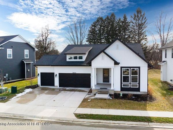 5603 Copper Creek Drive, Haslett, MI 48840