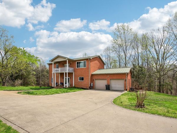 150 J W Thompson Road N, Westmoreland, TN 37186