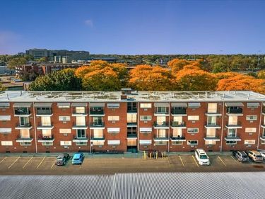 2915 W 13 Mile Road, Royal Oak, MI 48073