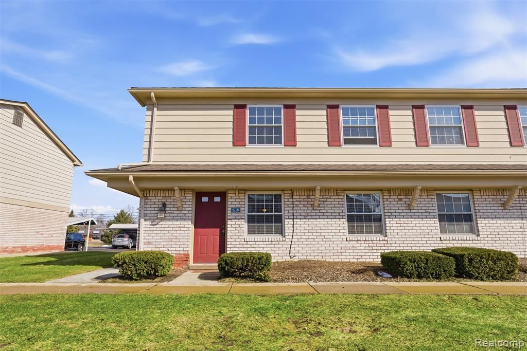 138 Princeton Drive , South Lyon, MI 48178 Main Photo