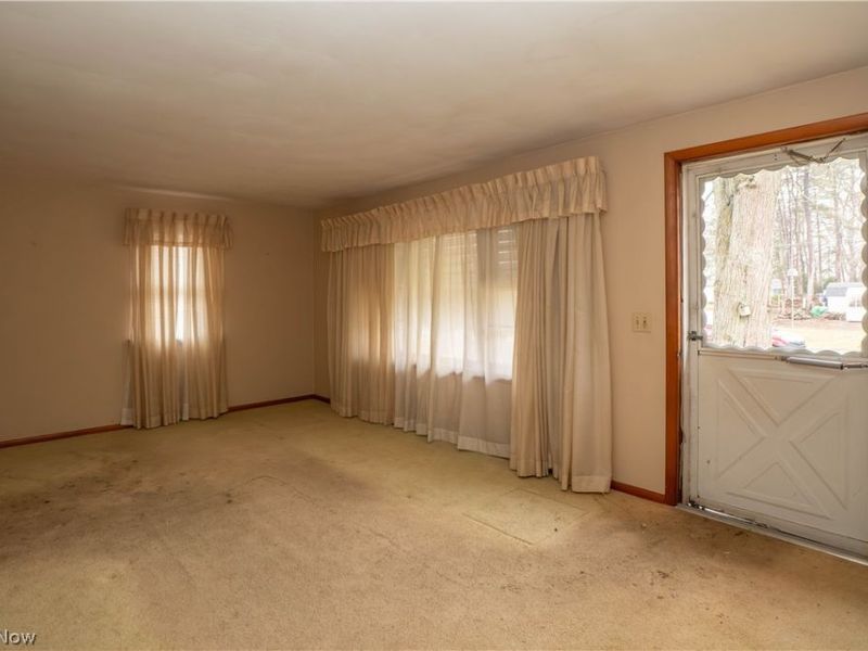 320 Elizabeth Avenue SW, Massillon, OH 44646 Photo 2