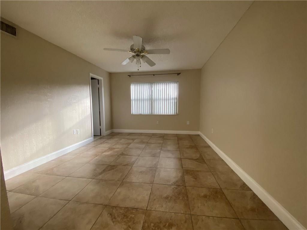 4235 N University Drive, Unit 301, Sunrise, FL 33351 Photo