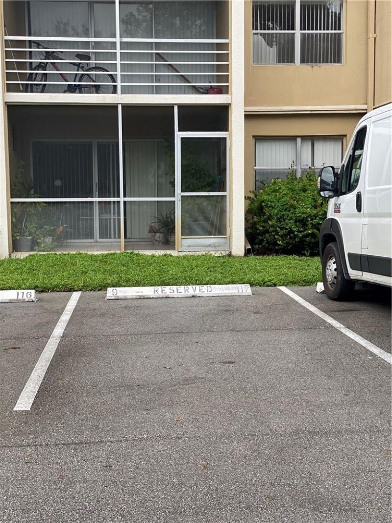 4235 N University Drive, Unit 301, Sunrise, FL 33351 Photo