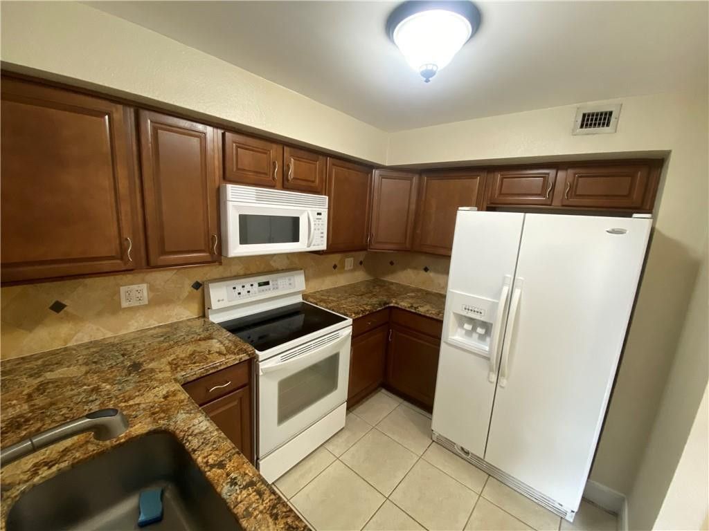 4235 N University Drive, Unit 301, Sunrise, FL 33351 Photo