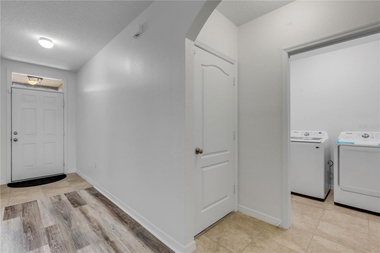 353 Admiralty Court , Edgewater, FL 32141 Photo