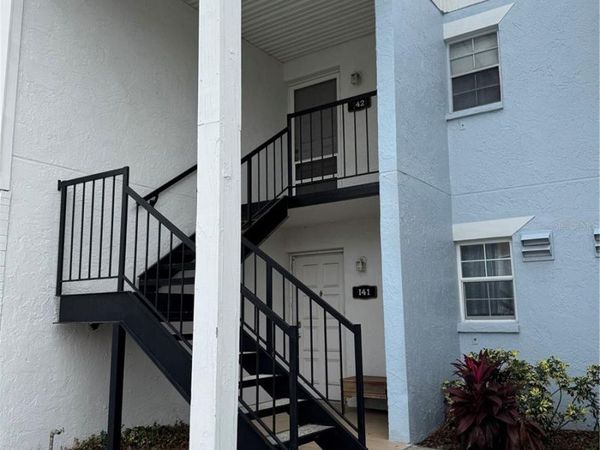 3819 N OAK DRIVE , Unit I42, TAMPA, FL 33611