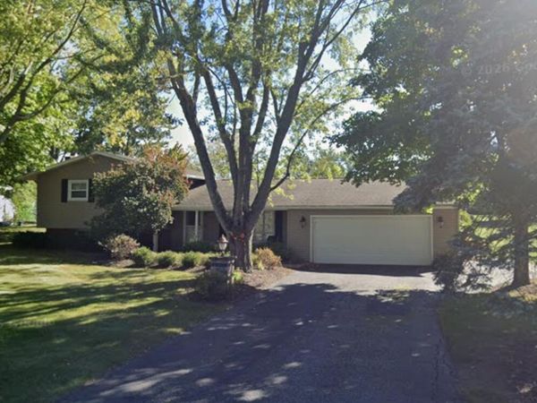 3829 Meadowview Drive, Lima, OH 45805