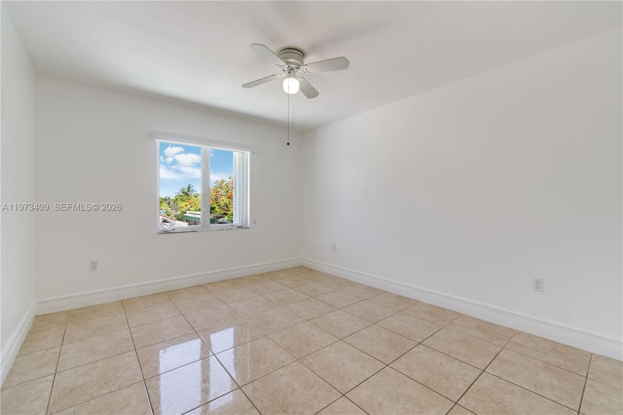13050 SW 26th St, Miami, FL 33175 Photo
