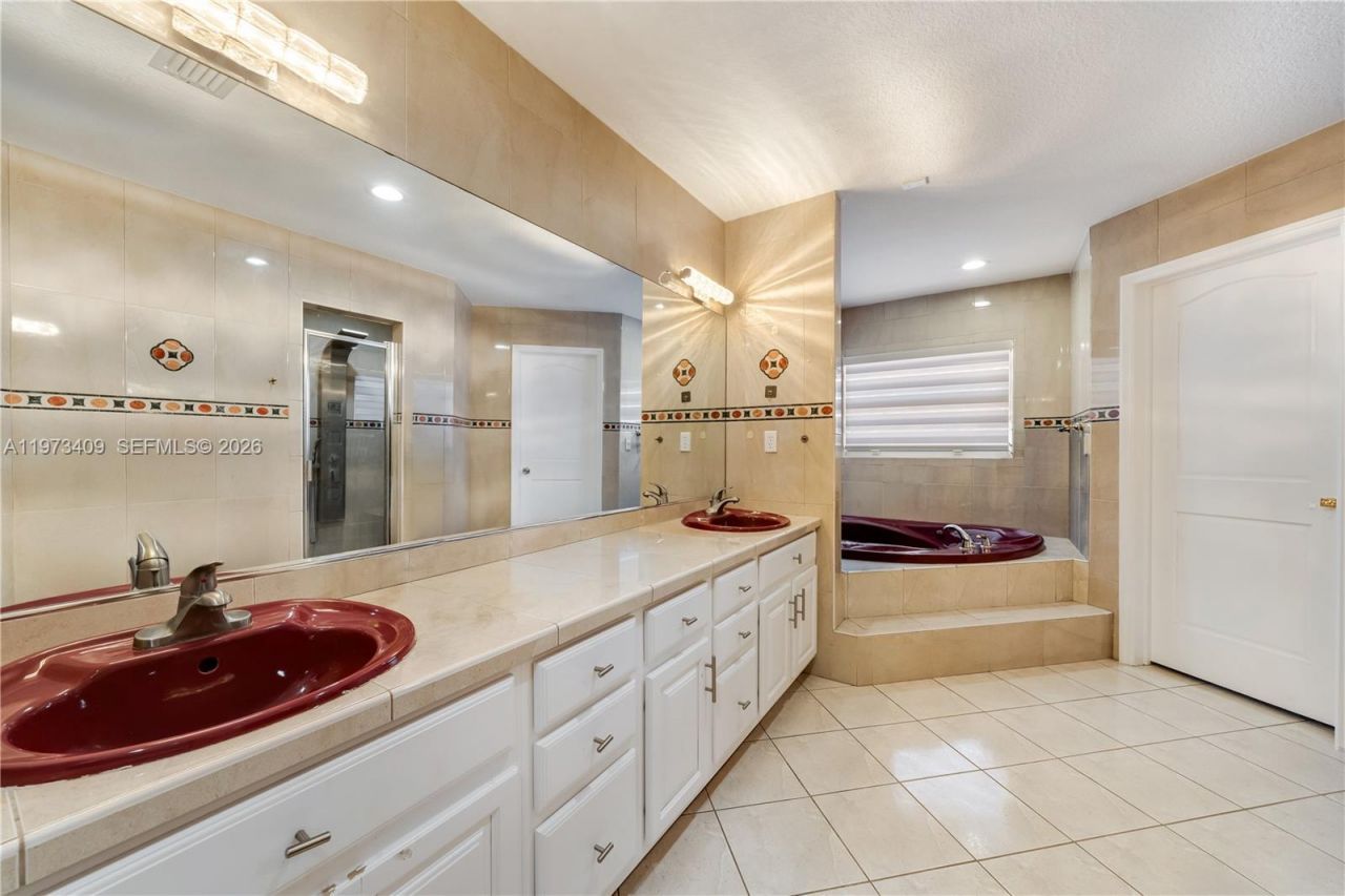 13050 SW 26th St, Miami, FL 33175 Photo