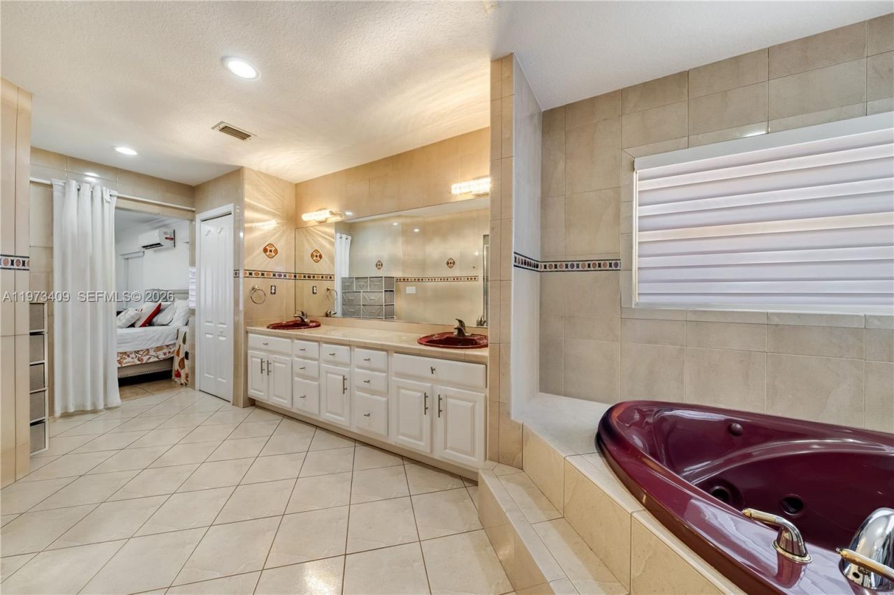 13050 SW 26th St, Miami, FL 33175 Photo