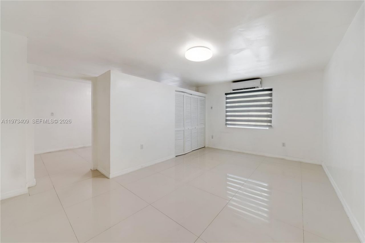 13050 SW 26th St, Miami, FL 33175 Photo