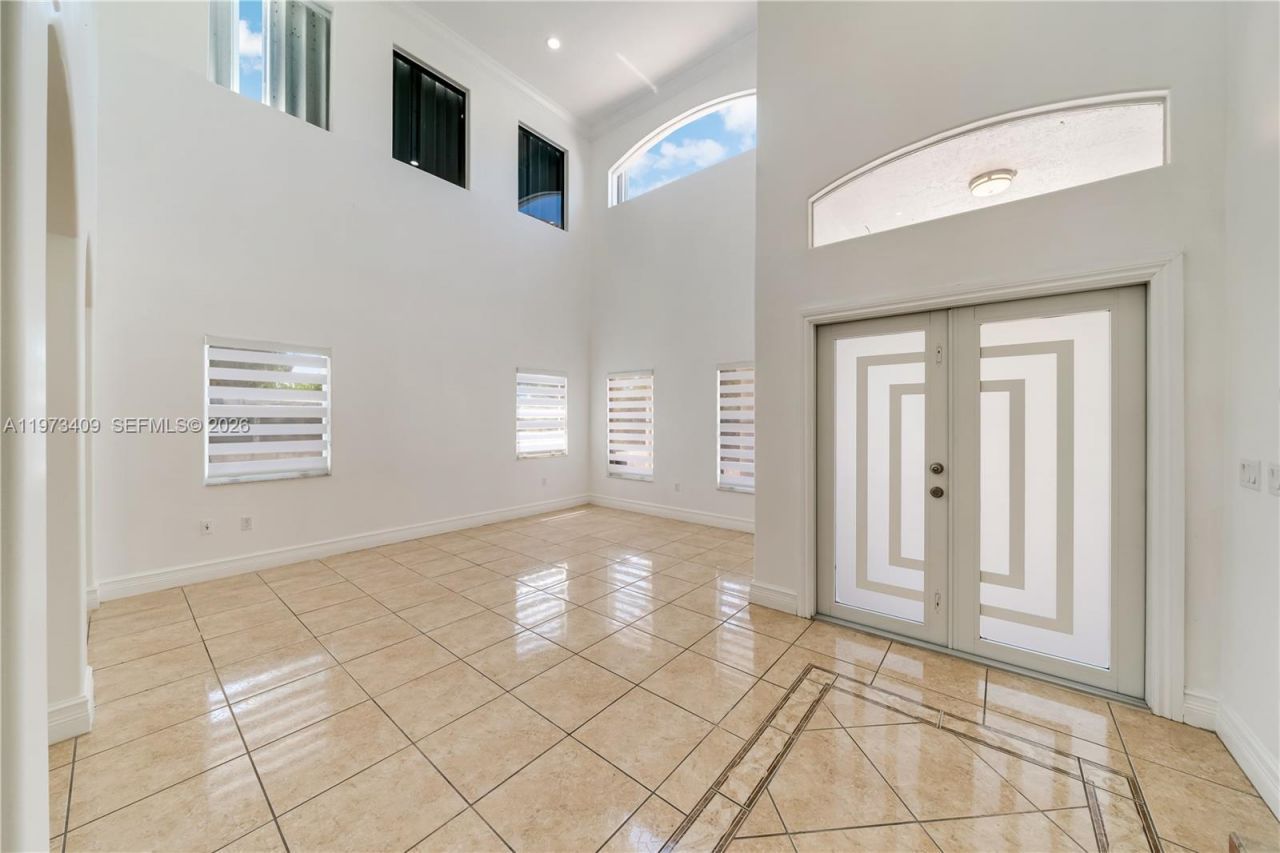 13050 SW 26th St, Miami, FL 33175 Photo