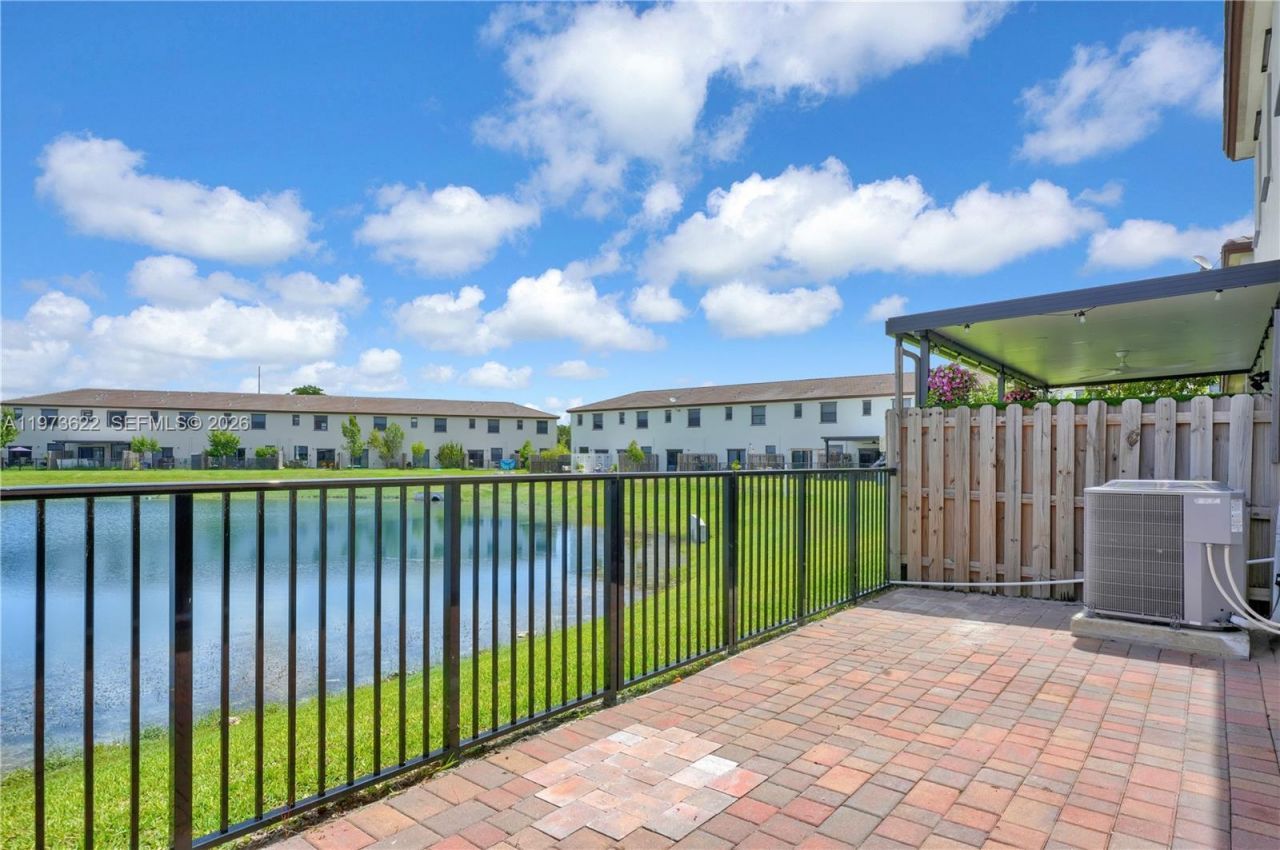 10011 SW 231st Ln, Miami, FL 33190 Photo