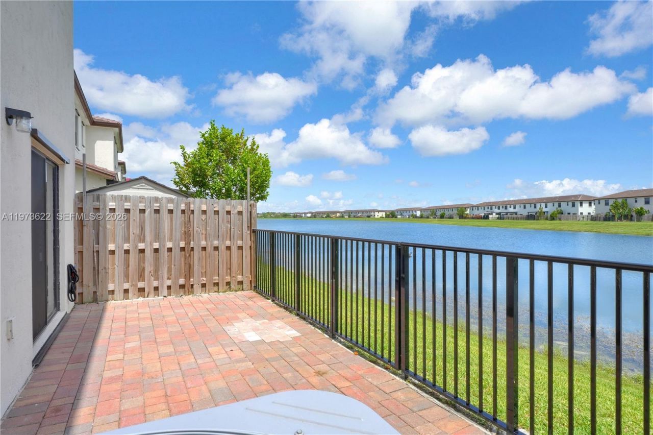 10011 SW 231st Ln, Miami, FL 33190 Photo