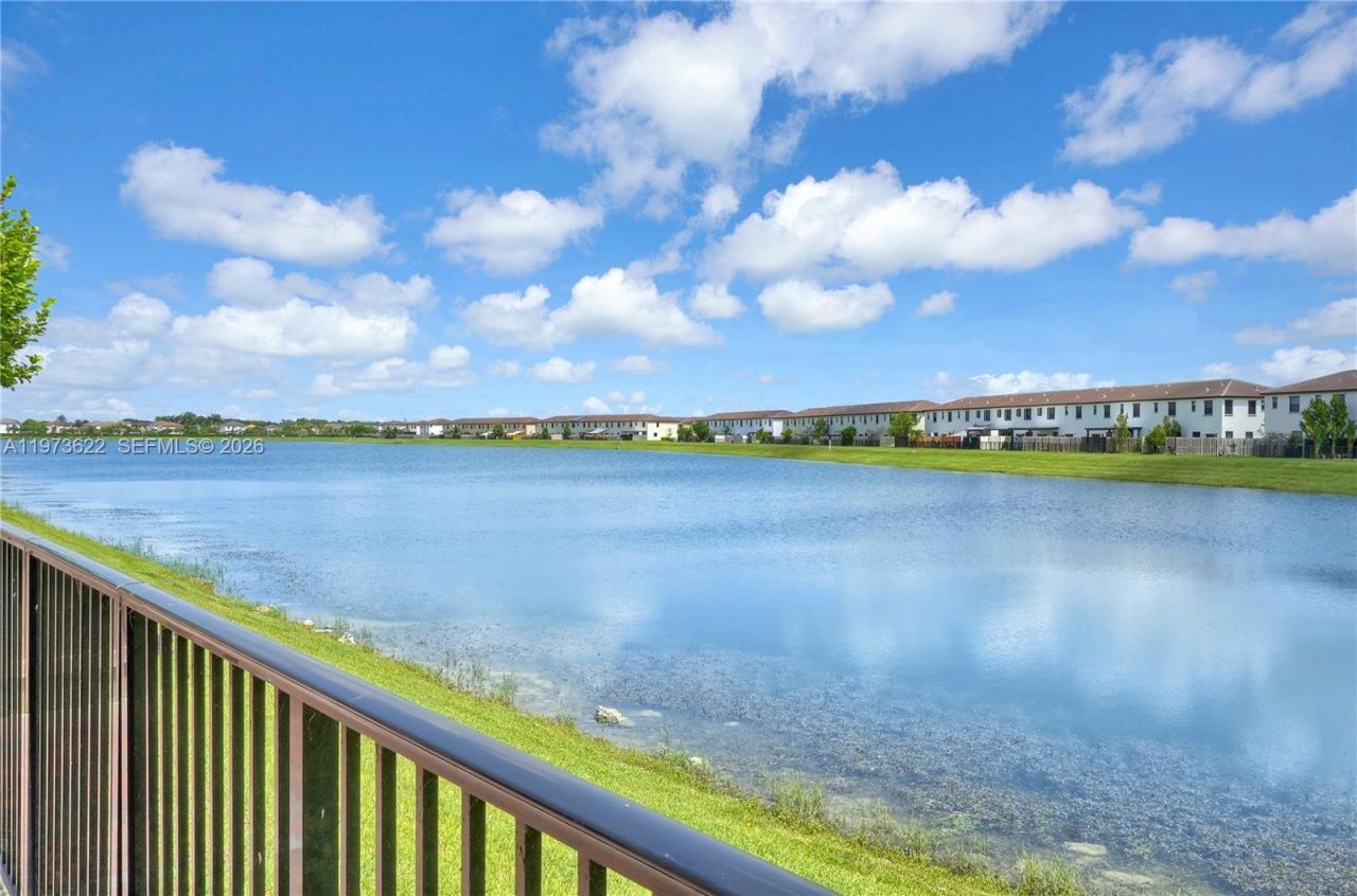 10011 SW 231st Ln, Miami, FL 33190 Photo