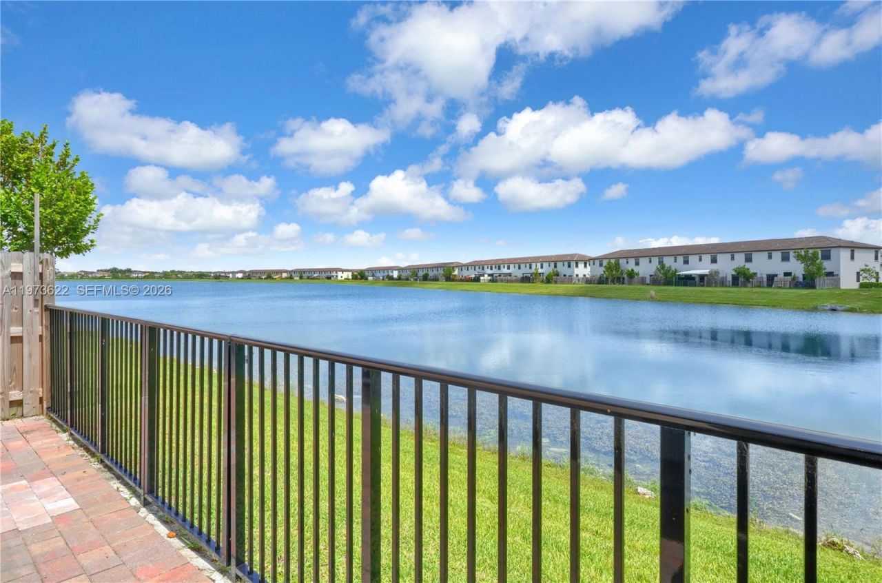 10011 SW 231st Ln, Miami, FL 33190 Photo